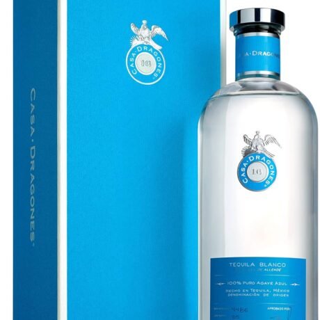Casa Dragones - Blanco Tequila with Presentation Box - Pure Blue Agave Silver Tequila - 70cl (Copy)